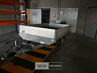 Aanhangwagen, saris - afbeelding 3 van  10