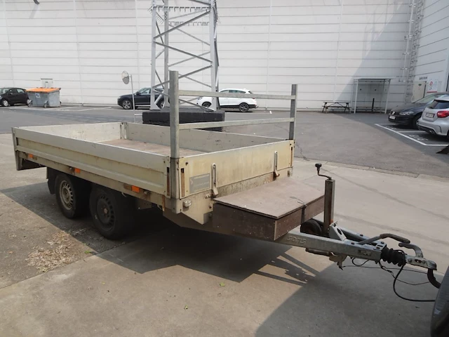 Aanhangwagen saris - afbeelding 3 van  6