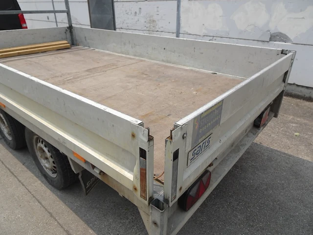 Aanhangwagen saris - afbeelding 6 van  6