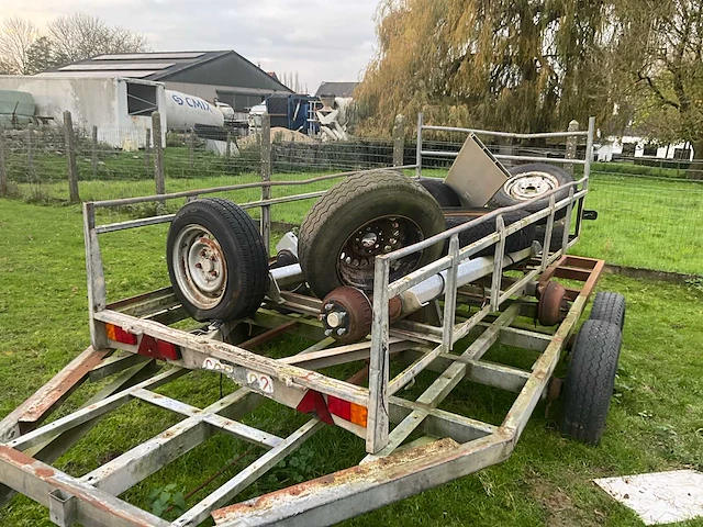 Aanhangwagen saris - afbeelding 8 van  12