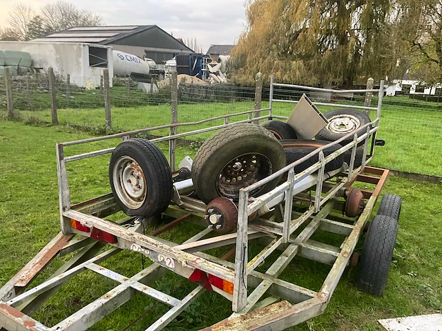 Aanhangwagen saris - afbeelding 9 van  12