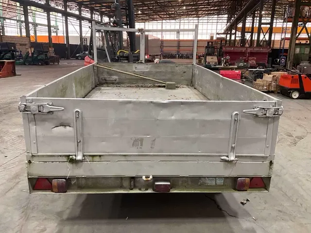 Aanhangwagen - afbeelding 9 van  13