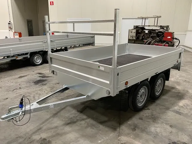 Aanhangwagen - afbeelding 1 van  12