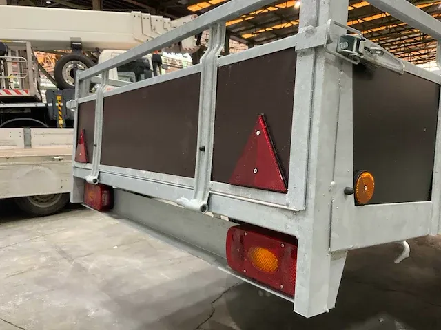 Aanhangwagen - afbeelding 11 van  11