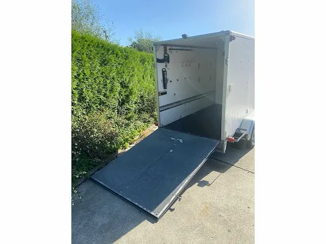 Aanhangwagen - afbeelding 7 van  18
