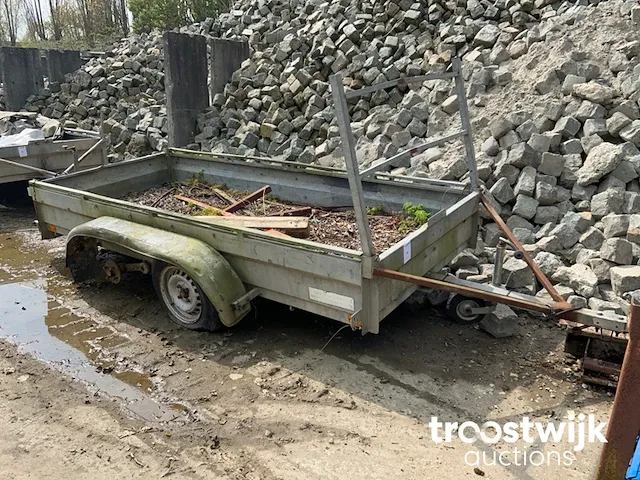 Aanhangwagen - afbeelding 1 van  5