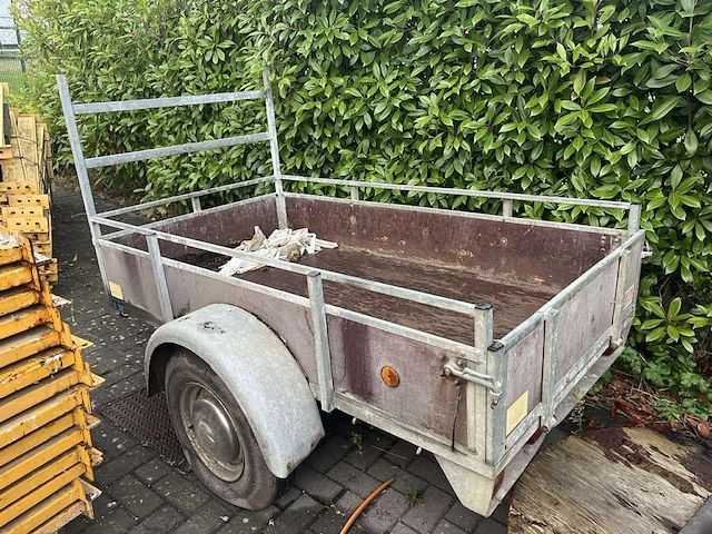 Aanhangwagen - afbeelding 2 van  3