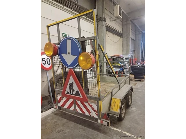 Aanhangwagen - afbeelding 2 van  7