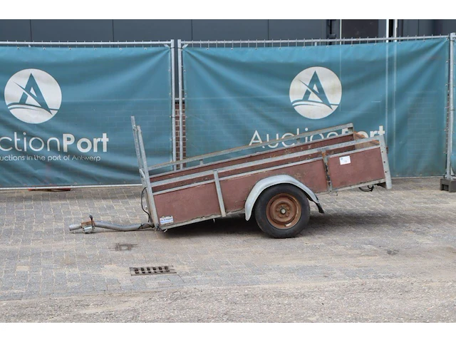 Aanhangwagen - afbeelding 1 van  1