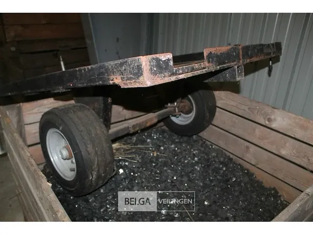 Aanhangwagen - afbeelding 2 van  4