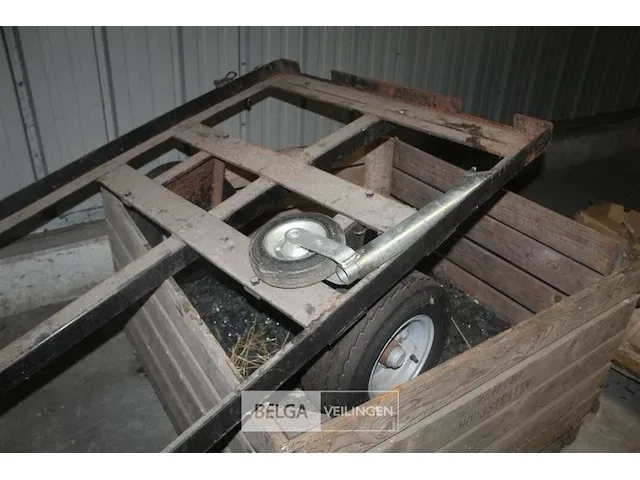 Aanhangwagen - afbeelding 4 van  4