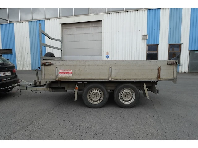 Aanhangwagen - afbeelding 1 van  4