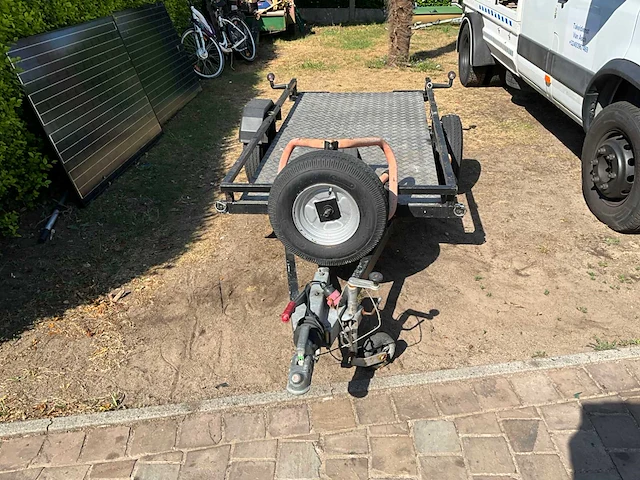 Aanhangwagen - afbeelding 2 van  9