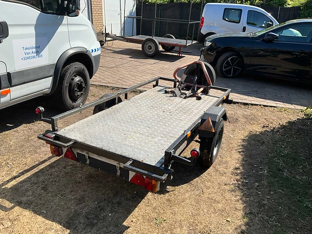 Aanhangwagen - afbeelding 5 van  9