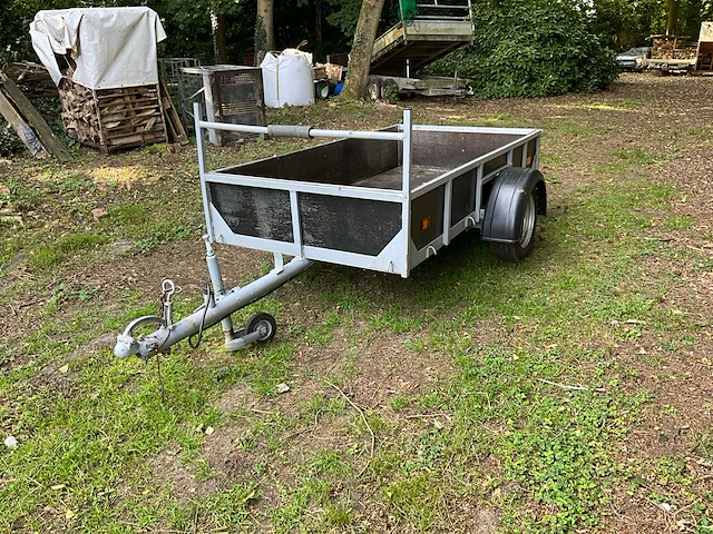Aanhangwagen - afbeelding 1 van  13