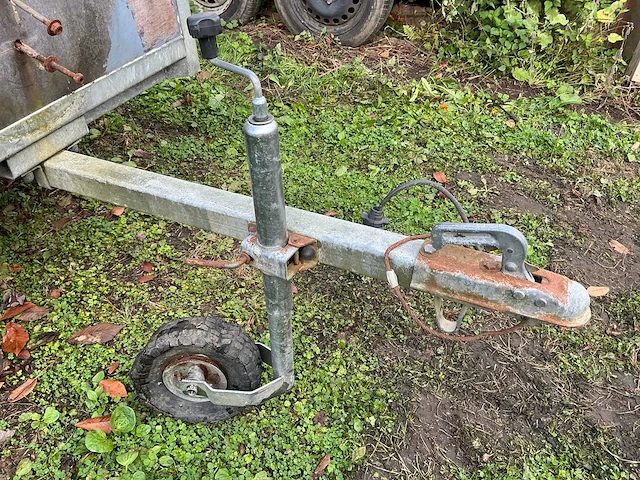 Aanhangwagen - afbeelding 2 van  15