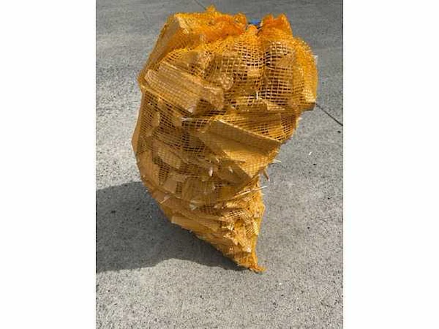 Aanmaakhout eiken - 10 zakken - afbeelding 1 van  7