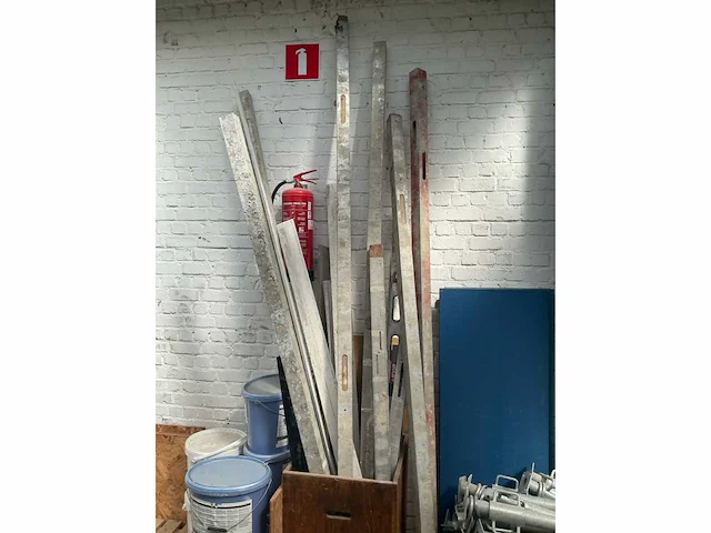Aannemersmateriaal metselbalken (6x) - afbeelding 1 van  2