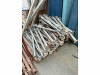 Aannemersmateriaal schoren (38x) - afbeelding 1 van  2