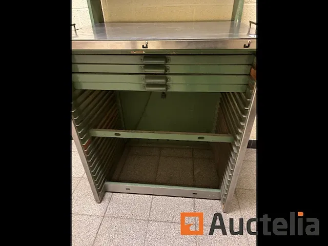 Aanrechtblad met metaal plaat - afbeelding 1 van  4