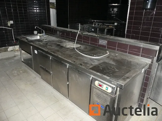 Aanrechtblad voor horeca, koelvitrines, wastafels ... rubbens - afbeelding 2 van  4