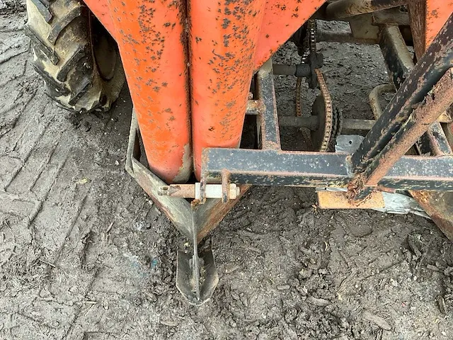 Aardappelplantmachine - afbeelding 11 van  11