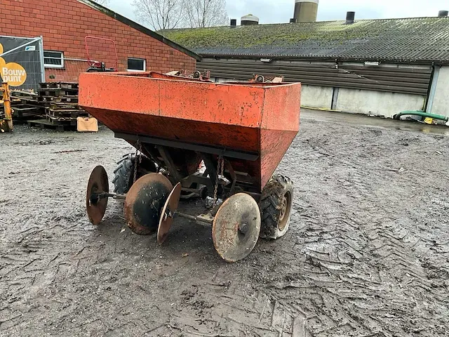 Aardappelplantmachine - afbeelding 1 van  11