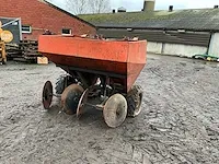 Aardappelplantmachine - afbeelding 1 van  11