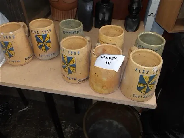 Aardewerk kruiken - afbeelding 1 van  3