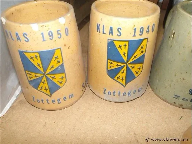 Aardewerk kruiken - afbeelding 2 van  3