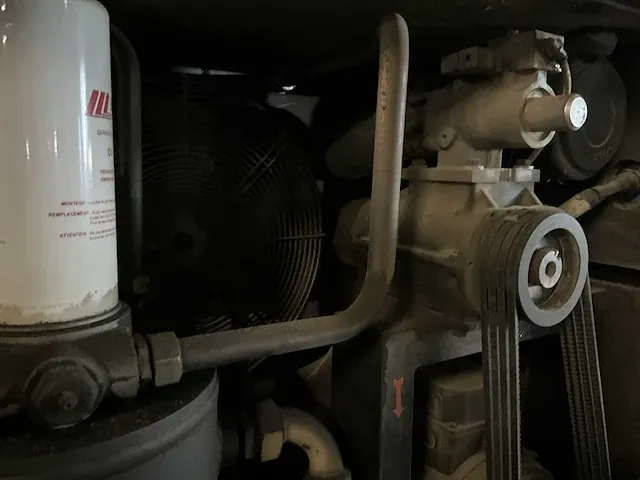 Abac formula 22 schroefcompressor 2008, inclusief filter en compressievat - afbeelding 11 van  15
