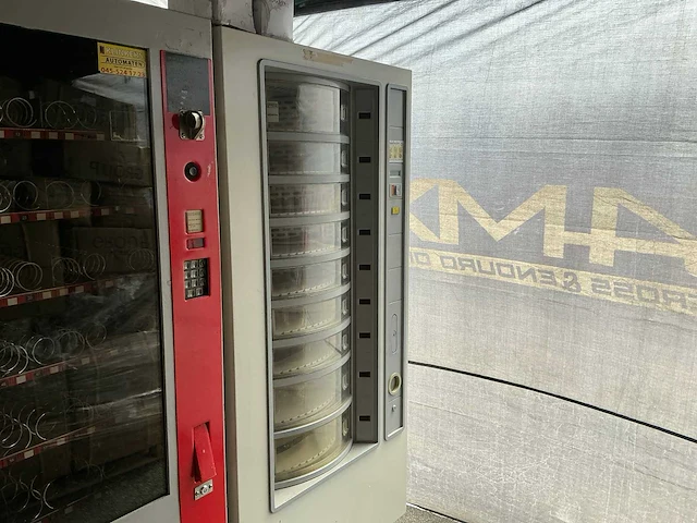 Aba/zanussi variovend verkoopautomaat - afbeelding 1 van  8