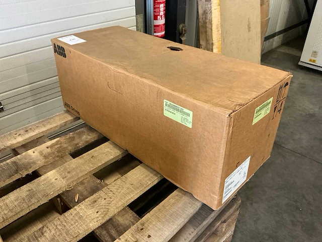 Abb ach550-caruh-012a-4+n2006+x1558 frequentieregelaar - afbeelding 6 van  9