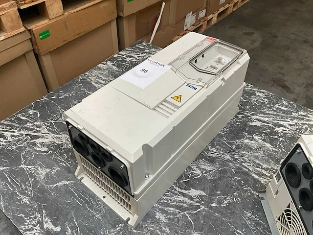 Abb ach580 frequentieregelaar - afbeelding 1 van  6