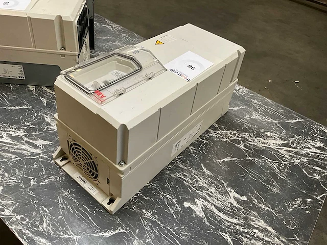 Abb ach580 frequentieregelaar - afbeelding 4 van  6