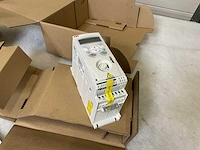 Abb acs150-03u-01a2-4 frequentieregelaar (2x) - afbeelding 4 van  9