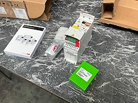 Abb acs355-03e-06a7-2 frequentieregelaar (3x) - afbeelding 2 van  8