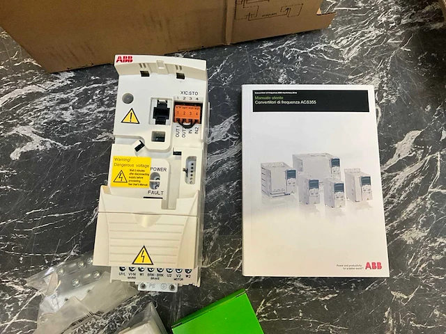 Abb acs355 j404bop frequentieregelaar (3x) - afbeelding 2 van  9