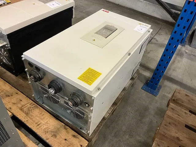 Abb acs600 frequentieregelaar - afbeelding 3 van  6