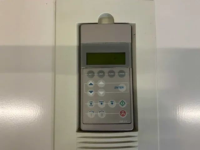 Abb acs600 frequentieregelaar - afbeelding 4 van  6