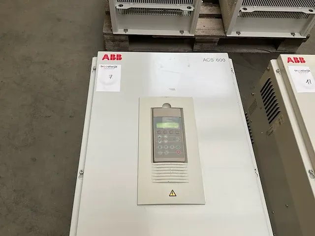 Abb acs60101203 frequentieregelaar - afbeelding 2 van  6