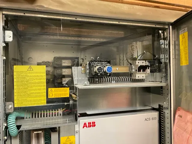 Abb acs607-0100-3 frequentieregelaar - afbeelding 2 van  13