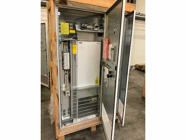 Abb acs607-0100-3 frequentieregelaar - afbeelding 12 van  13