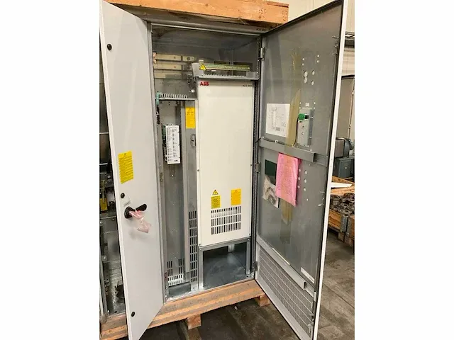 Abb acs607-0140-3 frequentieregelaar - afbeelding 9 van  12