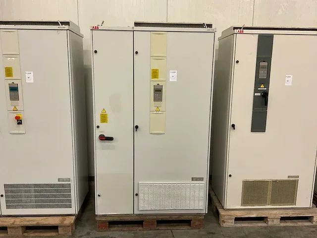 Abb acs607-0170-3 frequentieregelaar - afbeelding 1 van  12