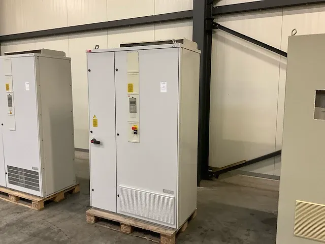 Abb acs607 schakelkast met frequentieregelaar - afbeelding 2 van  13