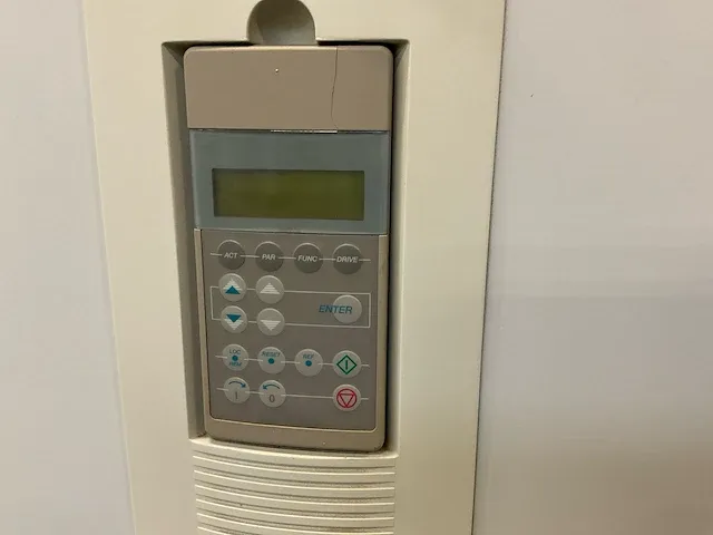 Abb acs607 schakelkast met frequentieregelaar - afbeelding 11 van  11