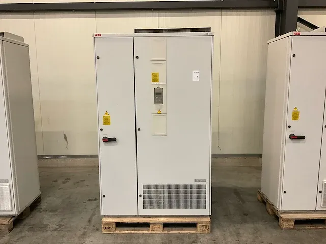 Abb acs607 schakelkast met frequentieregelaar - afbeelding 1 van  11