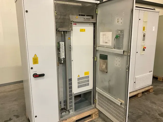 Abb acs607 schakelkast met frequentieregelaar - afbeelding 6 van  11