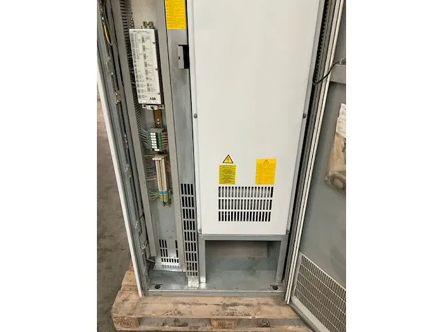 Abb acs607 schakelkast met frequentieregelaar - afbeelding 7 van  9